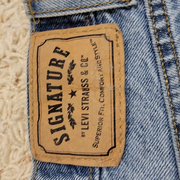 Vintage, Regular, Signature Levi's Jeans - Picture 5 of 5